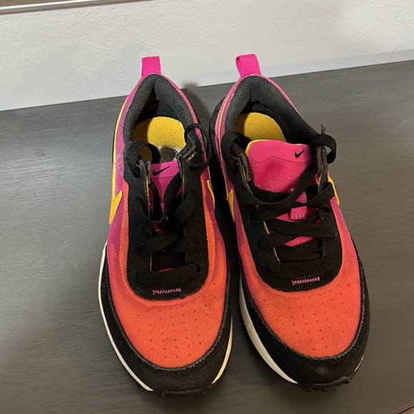 NIKE SNEAKERS - Picture 3 of 7